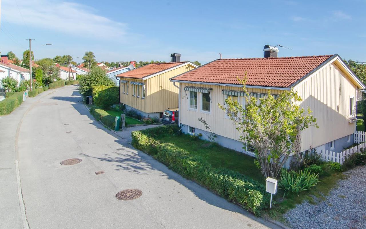 Tallkrogen Romantic House - Upper Or Lower Apartment Estocolmo Exterior foto