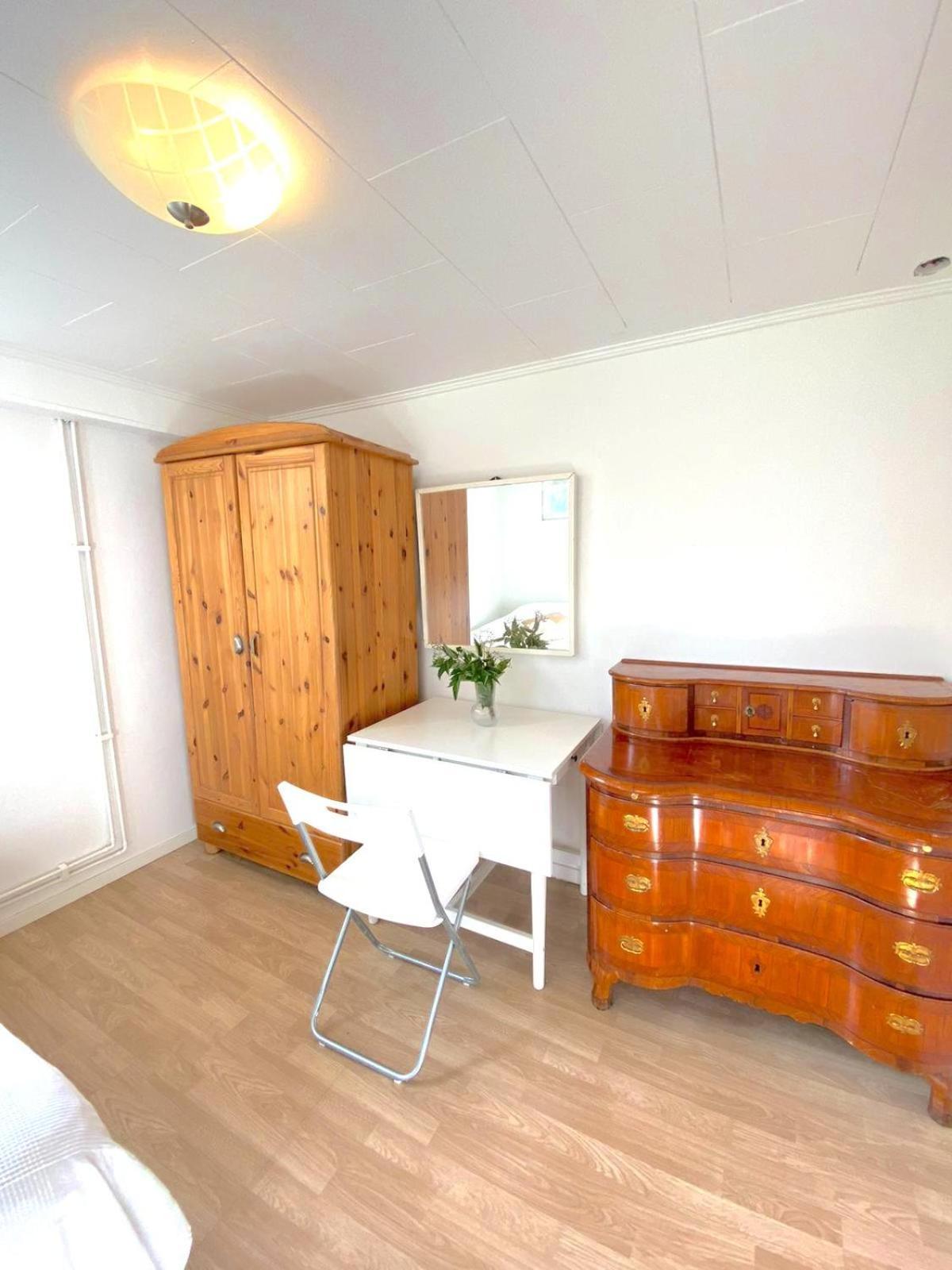 Tallkrogen Romantic House - Upper Or Lower Apartment Estocolmo Exterior foto
